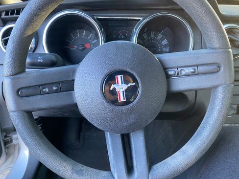 Used 2007 Ford Mustang Coupe RWD image 6