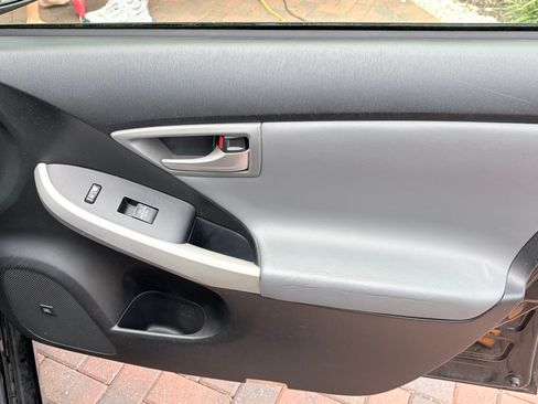 Used 2014 Toyota Prius Four FWD image 14