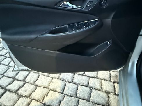 Used 2018 Chevrolet Cruze LT w/ LT Fleet Convenience Package image 14