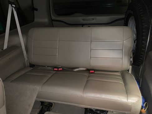 Used 2005 Ford Excursion Limited image 4