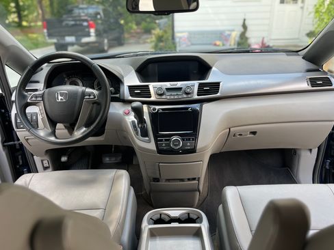 Used 2016 Honda Odyssey EX-L image 8