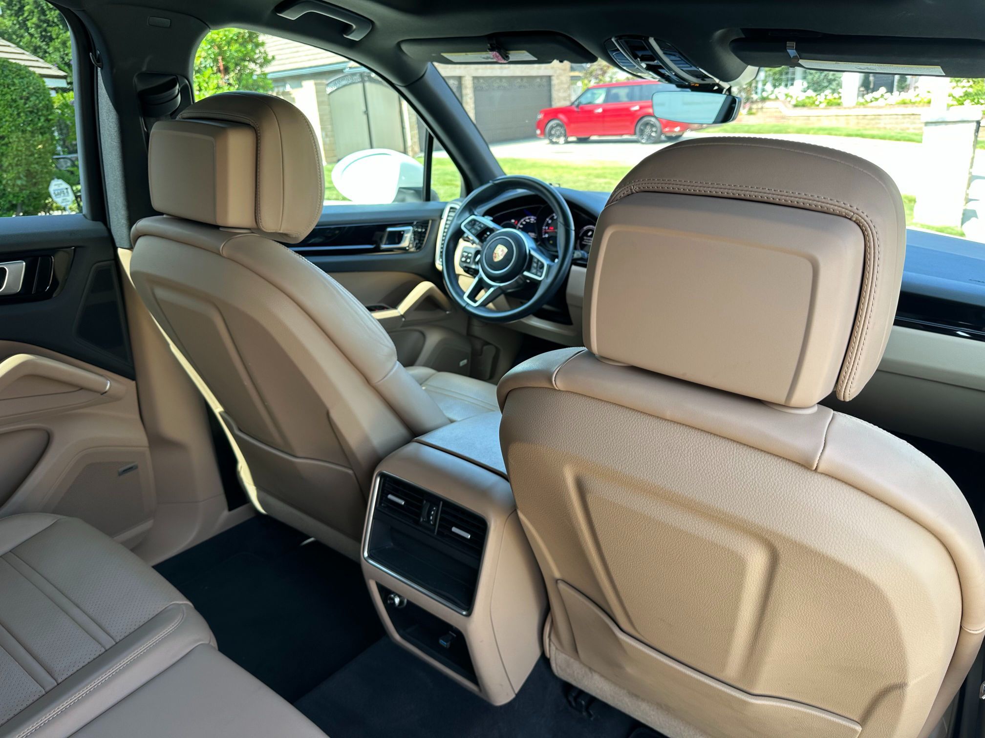 Used 2020 Porsche Cayenne AWD/4WD image 26