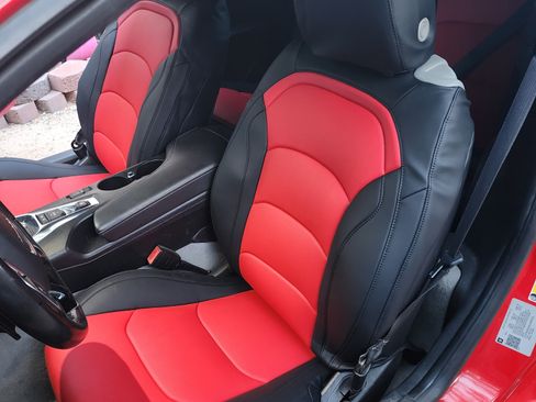 Used 2020 Chevrolet Camaro LT image 11