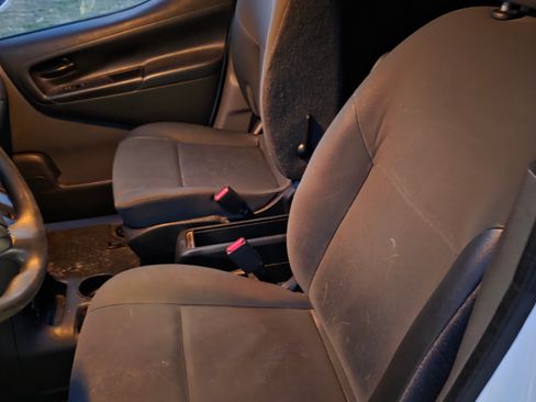 Used 2019 Nissan NV200 SV w/ Navigation Package image 2