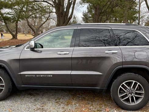 Used 2020 Jeep Grand Cherokee Limited image 11