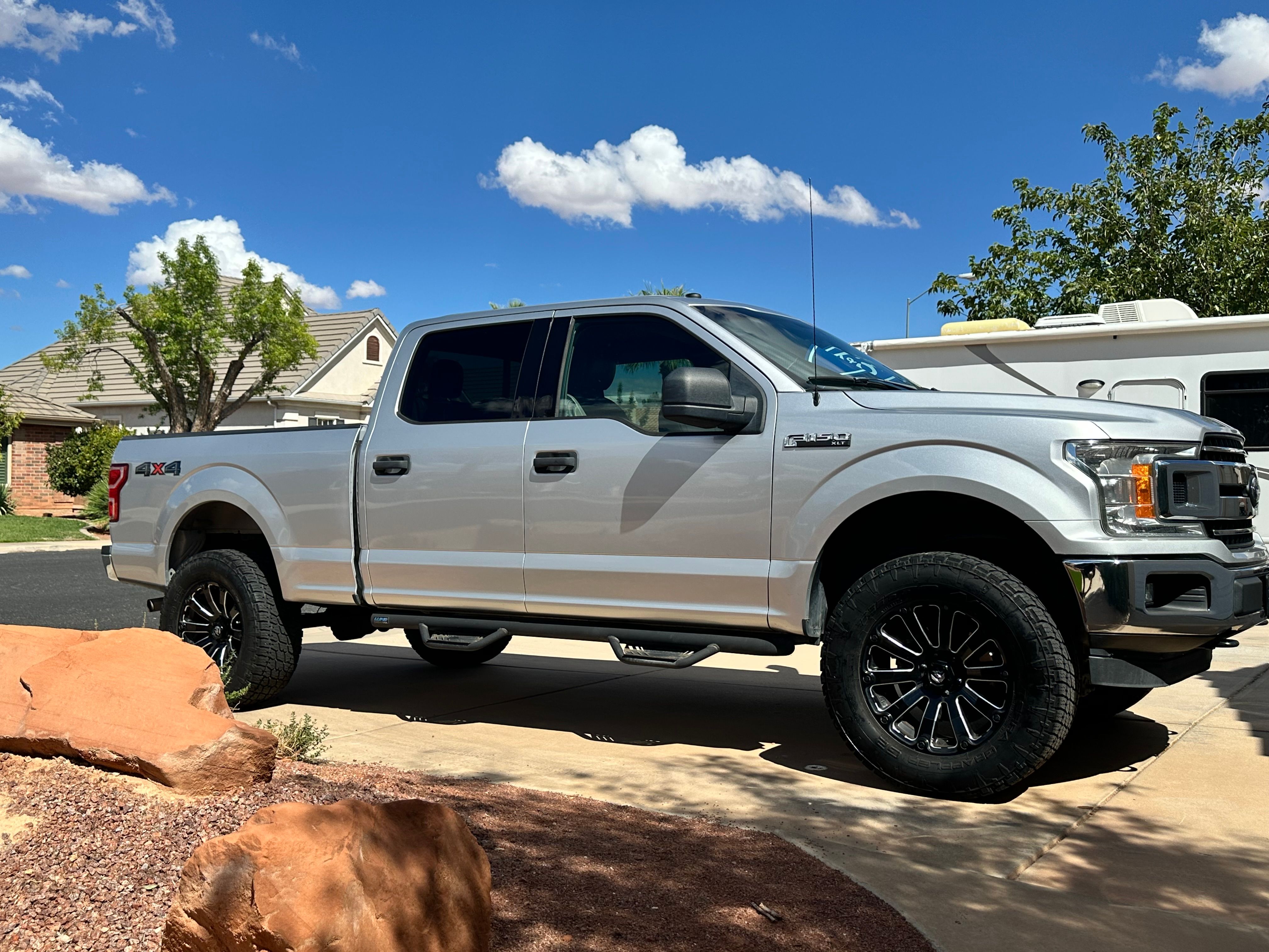 Used 2018 Ford F150 XLT w/ Trailer Tow Package AWD/4WD image 4