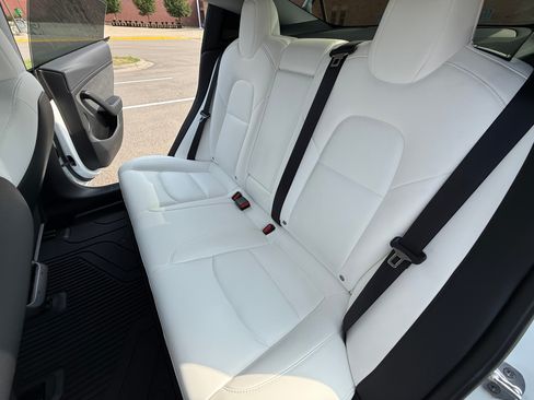 Used 2022 Tesla Model 3 Performance AWD/4WD image 19