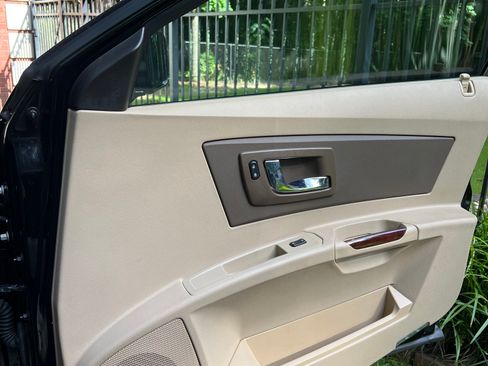 Used 2007 Cadillac CTS 3.6 RWD image 16