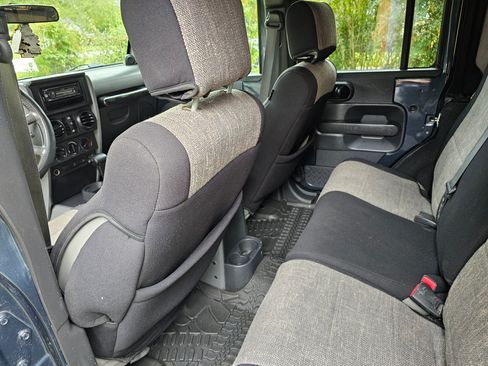 Used 2007 Jeep Wrangler Unlimited X image 8