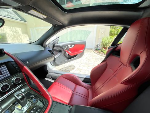 Used 2015 Jaguar F-TYPE S image 18