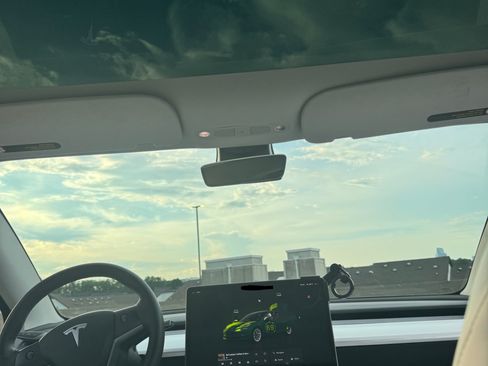 Used 2023 Tesla Model 3 Standard Range RWD image 13