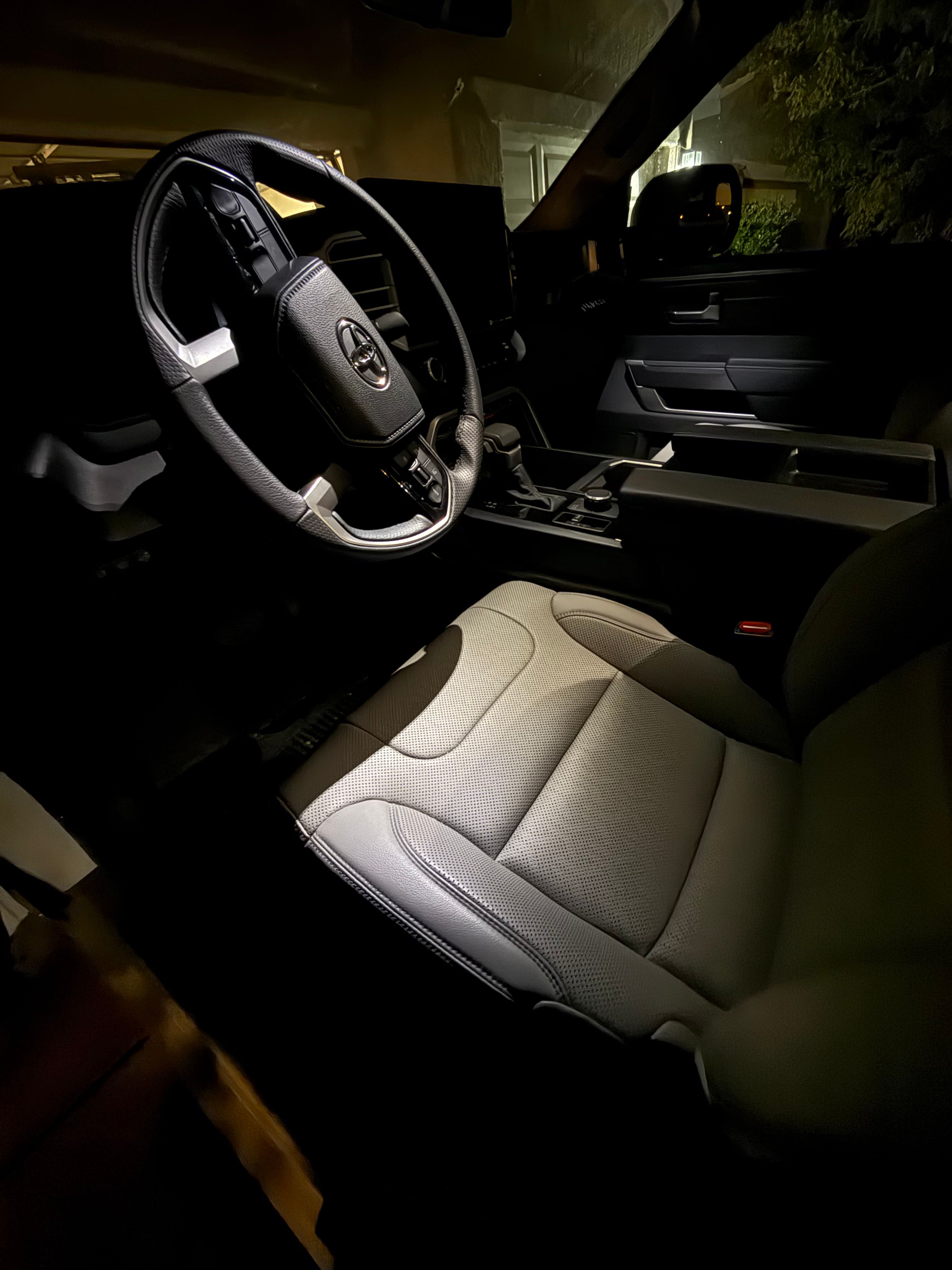 Used 2023 Toyota Tundra SR5 w/ SR5 Premium Package AWD/4WD image 12