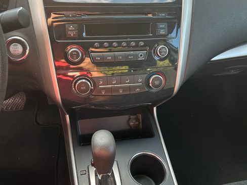 Used 2015 Nissan Altima 2.5 S w/ Power Driver Seat Package FWD image 16