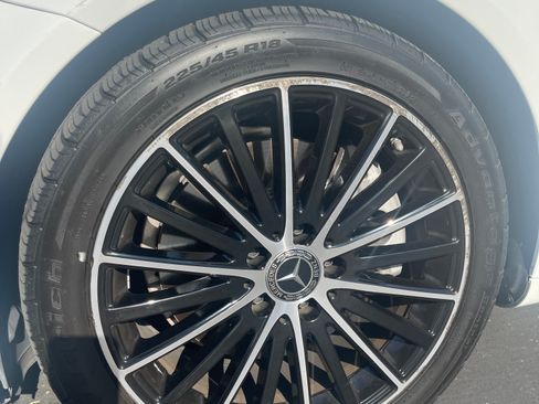 Used 2021 Mercedes-Benz C 300 Sedan image 8