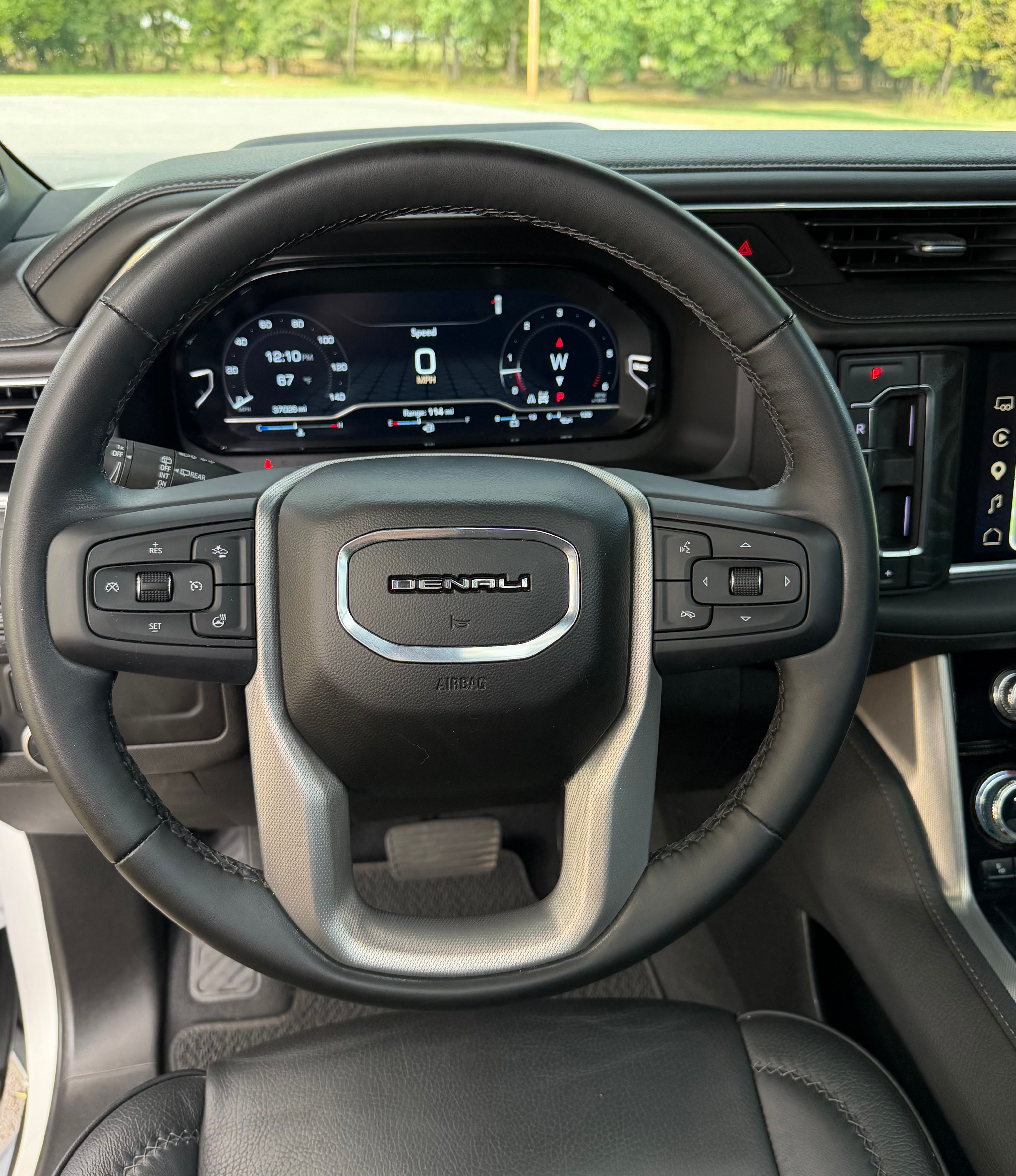 Used 2023 GMC Yukon Denali AWD/4WD image 21