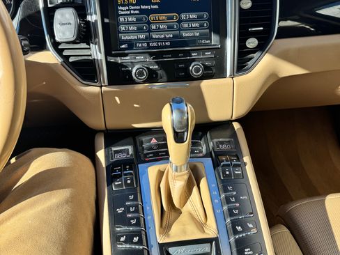 Used 2016 Porsche Macan S image 1