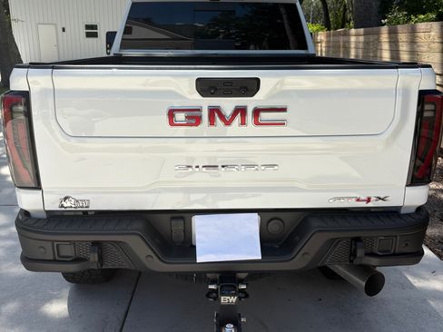 Used 2025 GMC Sierra 2500 AT4X w/ AT4X AEV Edition AWD/4WD image 10