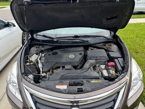 Used 2013 Nissan Altima 2.5 SV w/ 2.5SV Convenience Pkg FWD image 8