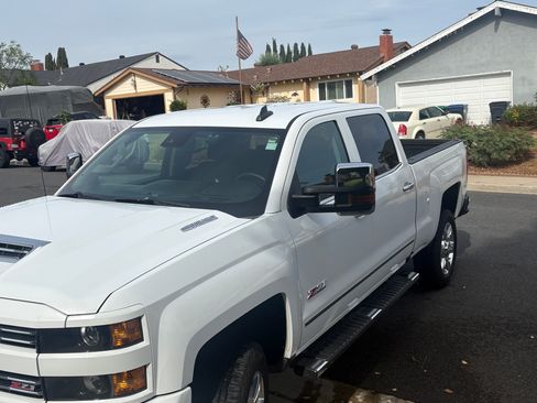 Used 2018 Chevrolet Silverado 2500 LTZ w/ Duramax Plus Package image 8
