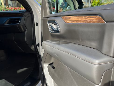 Used 2023 Chevrolet Tahoe High Country w/ Advanced Technology Package image 19