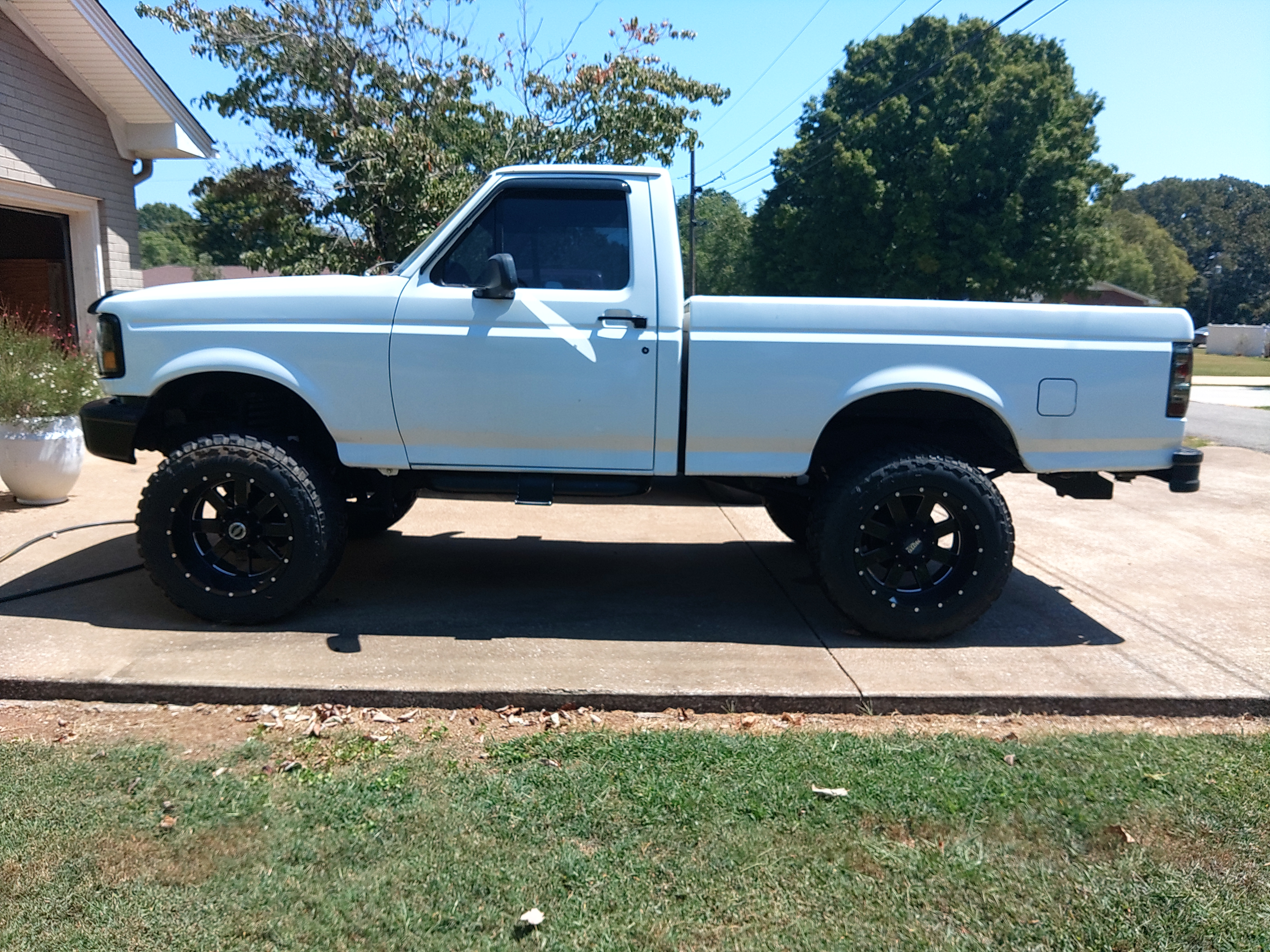 Used 1994 Ford F150 4x4 Regular Cab image 16
