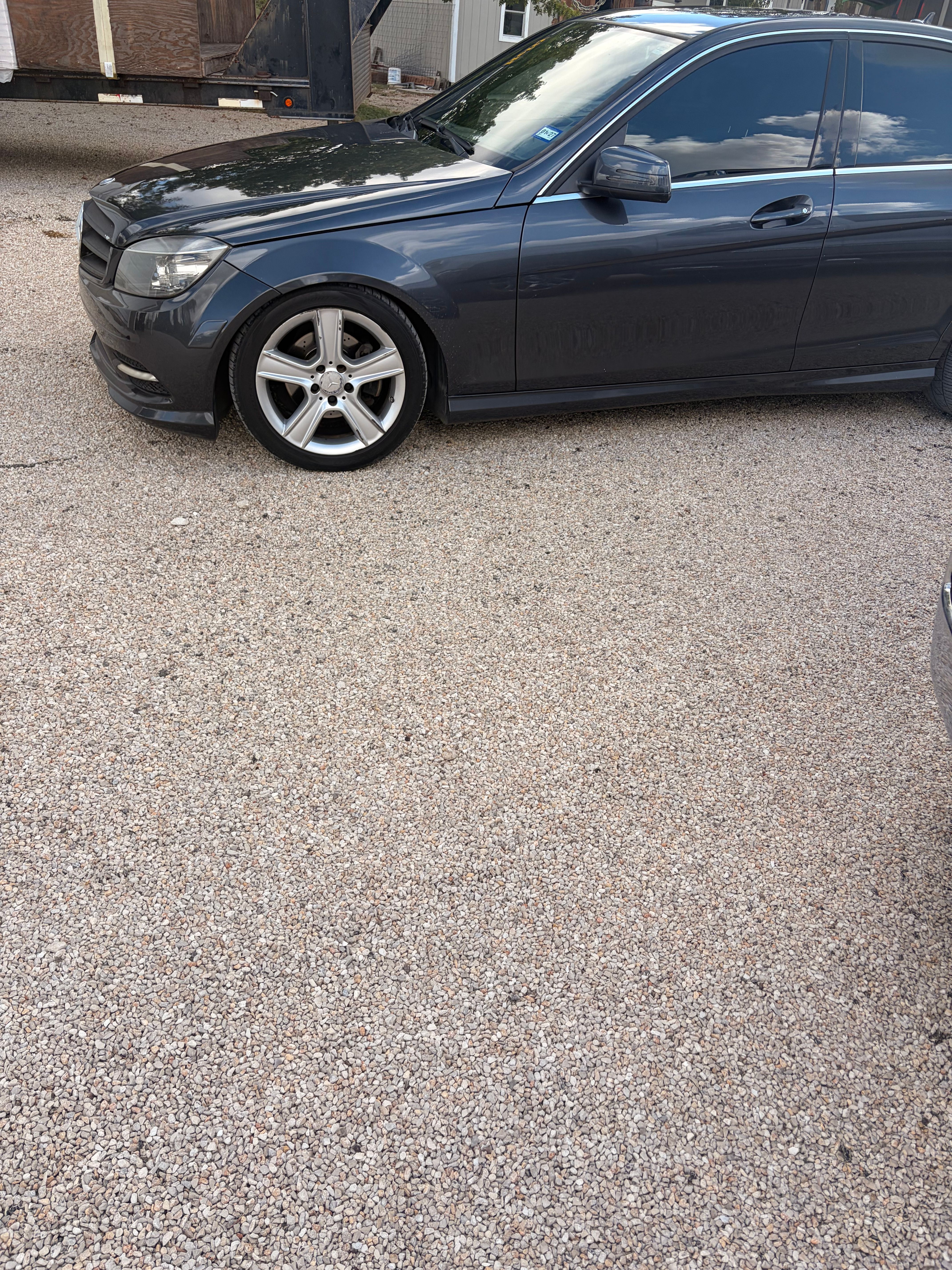 Used 2011 Mercedes-Benz C 300 Sedan w/ Multimedia Pkg image 4