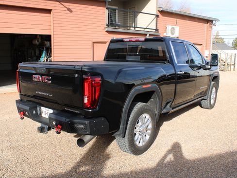Used 2021 GMC Sierra 2500 Denali w/ Denali Ultimate Package image 5