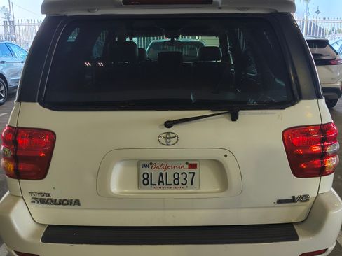 Used 2001 Toyota Sequoia Limited image 8
