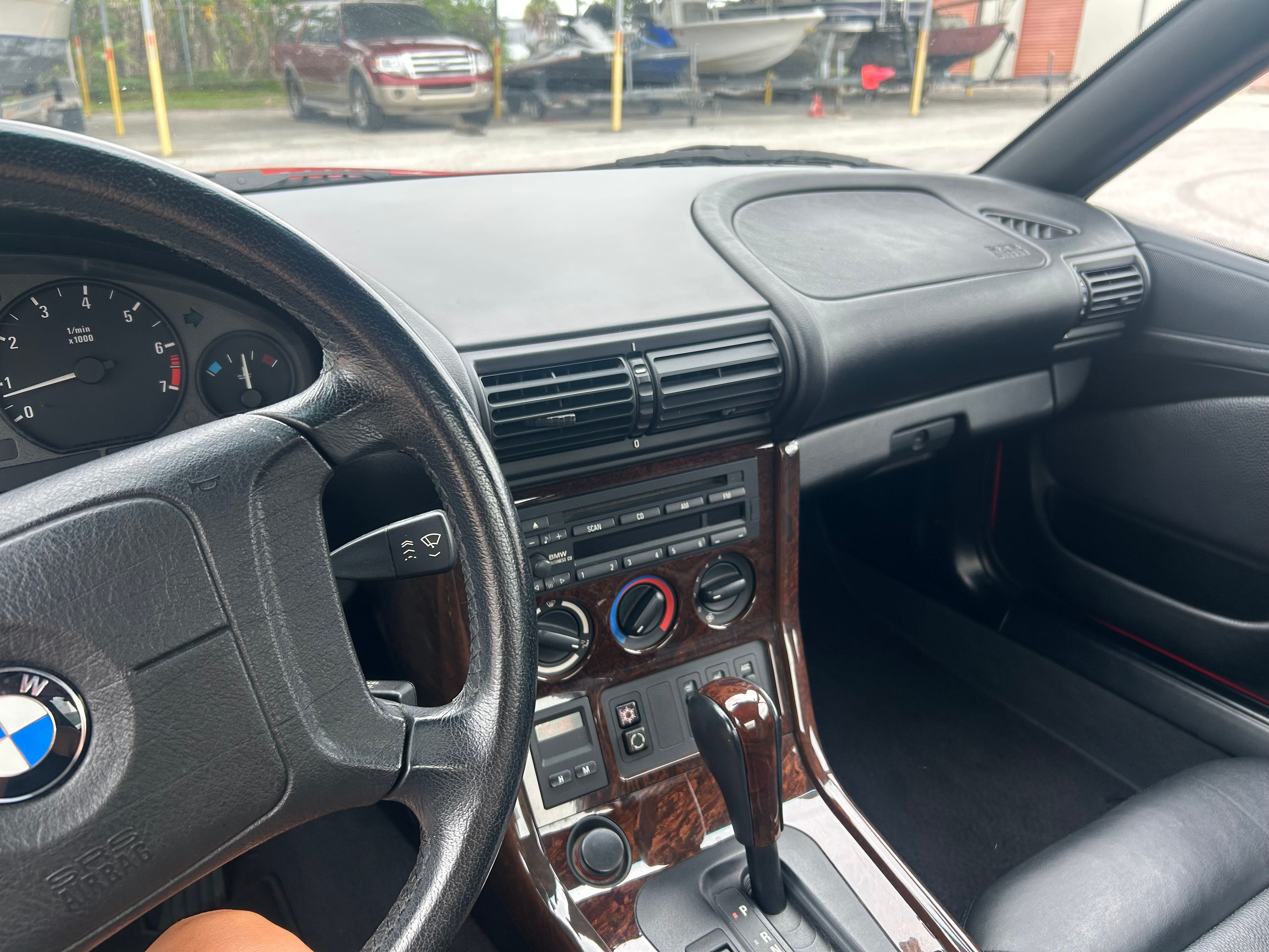 Used 1999 BMW Z3 2.5i RWD image 18