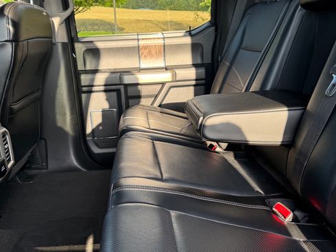 Used 2017 Ford F250 Lariat w/ Lariat Value Package AWD/4WD image 8