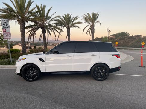 Used 2022 Land Rover Range Rover Sport HSE Silver Edition image 17