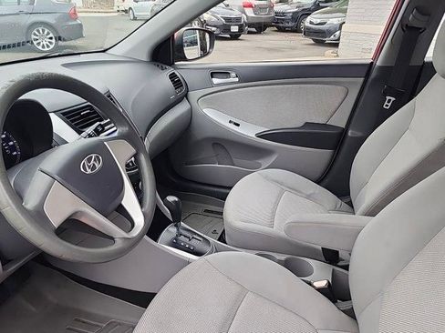 Used 2012 Hyundai Accent GLS FWD image 11