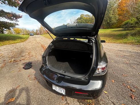 Used 2007 MAZDA MAZDA3 s Touring image 9