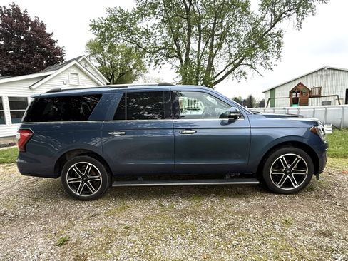 Used 2019 Ford Expedition Max Limited w/ Equipment Group 302A AWD/4WD image 4