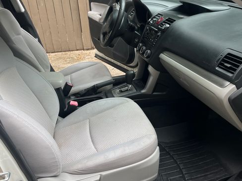 Used 2014 Subaru Forester 2.5i Premium w/ Popular Package #2 AWD/4WD image 11