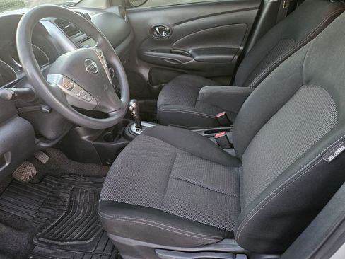 Used 2019 Nissan Versa SV image 9