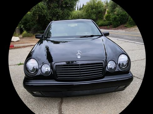 Used 1997 Mercedes-Benz E 320 Sedan image 1