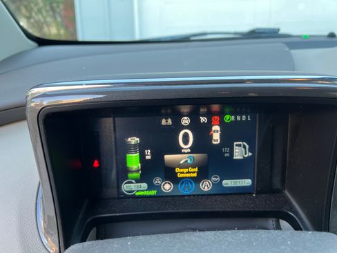 Used 2013 Chevrolet Volt Premium w/ Premium Trim Package image 14