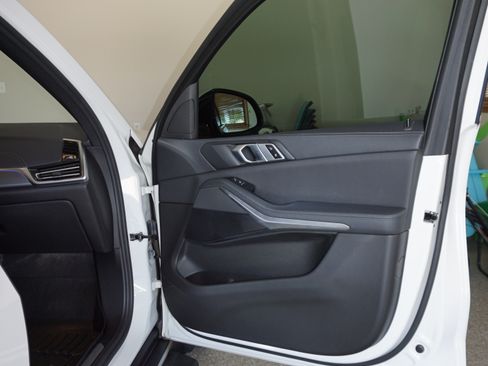 Used 2019 BMW X5 xDrive40i w/ Convenience Package AWD/4WD image 13