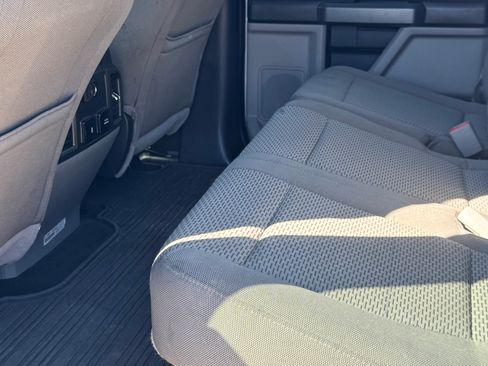 Used 2018 Ford F250 XLT w/ XLT Premium Package image 8