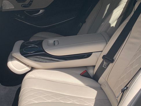 Used 2019 Mercedes-Benz S 560 4MATIC Sedan image 9