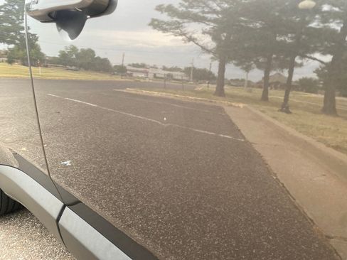 Used 2017 Jeep Renegade Limited image 28