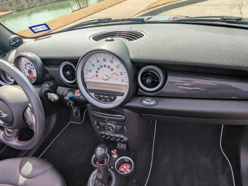 Used 2014 MINI Cooper S image 18