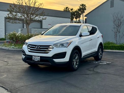 Used 2016 Hyundai Santa Fe Sport image 2