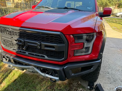Used 2018 Ford F150 Raptor w/ Equipment Group 802A Luxury image 21