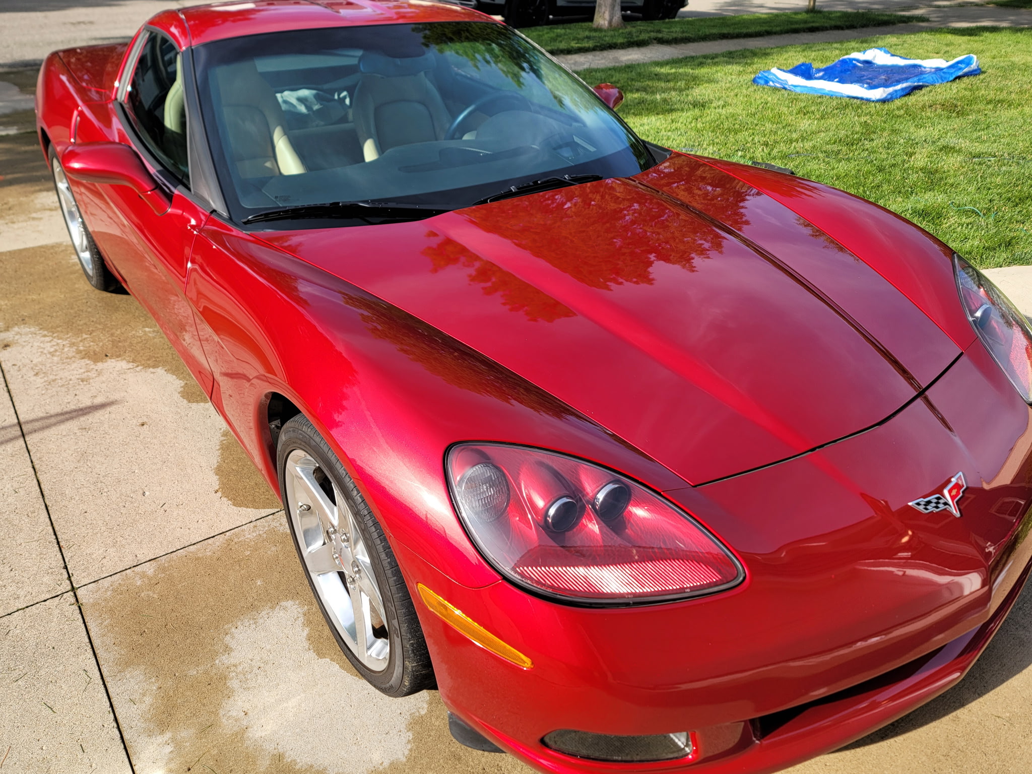 Used 2005 Chevrolet Corvette Coupe w/ Preferred Equipment Group RWD image 2