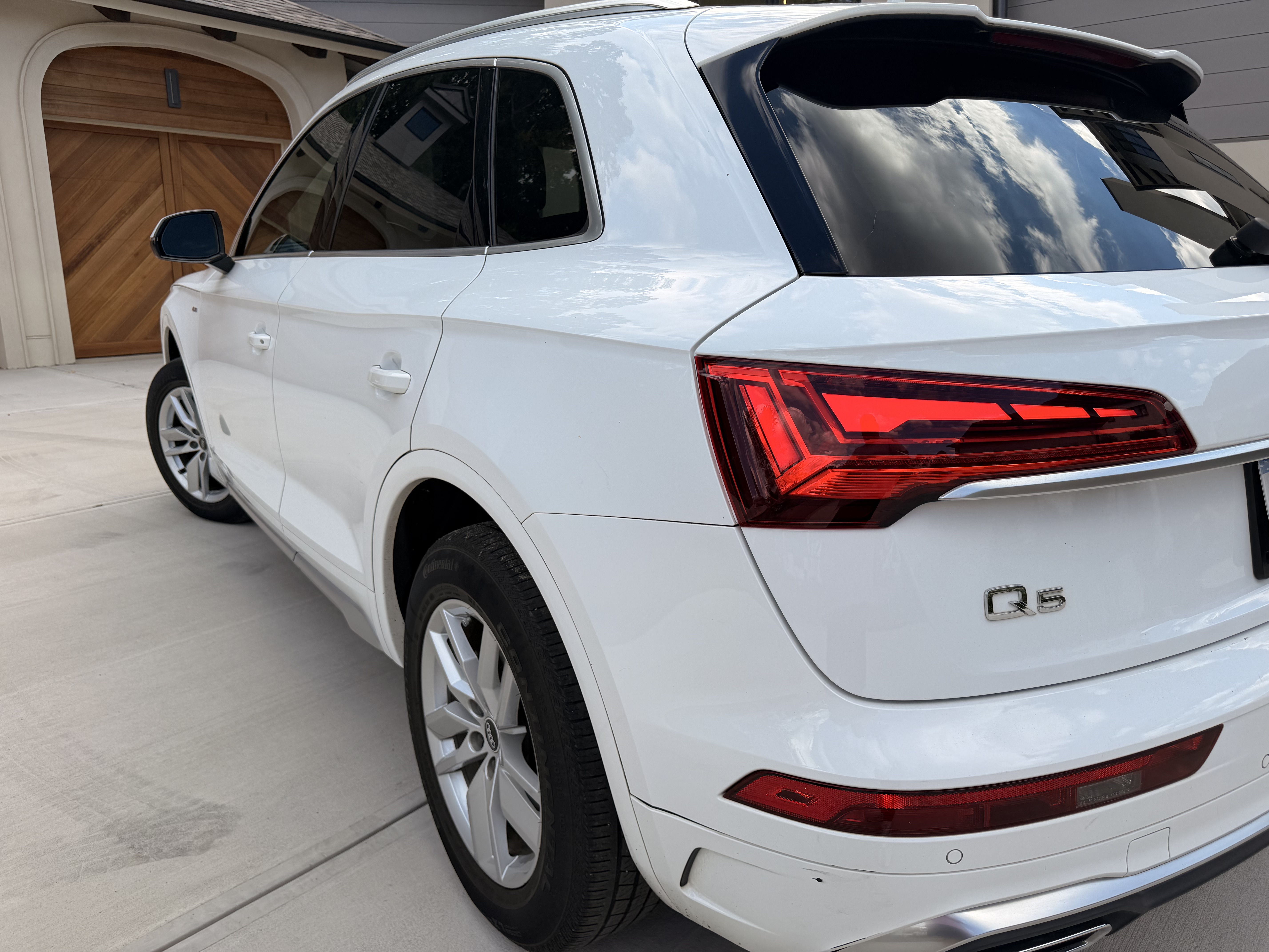 Used 2022 Audi Q5 2.0T Premium w/ Convenience Package AWD/4WD image 5