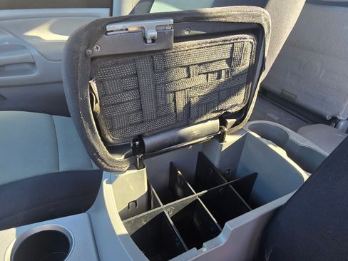 Used 2010 Toyota Tacoma 4x4 Access Cab V6 image 5