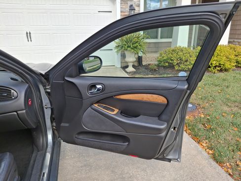 Used 2003 Jaguar S-TYPE 3.0 image 18