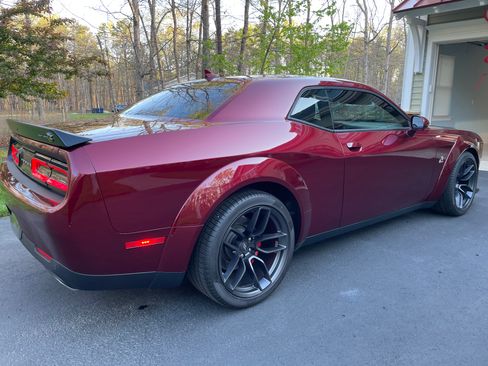 Used 2021 Dodge Challenger R/T Scat Pack RWD image 14